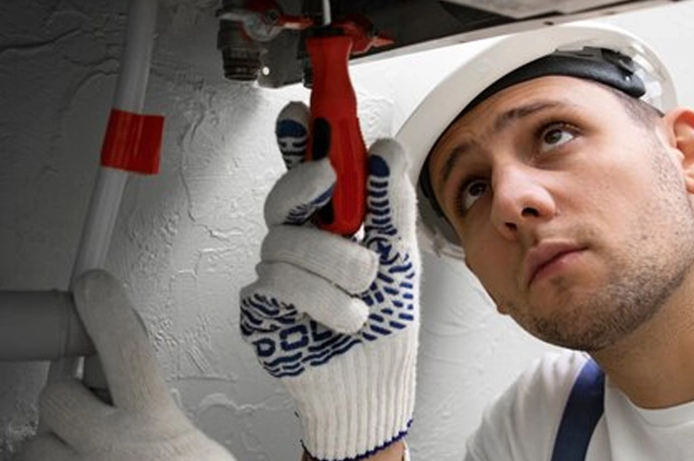 Air conditioning systems maintenance (periodic and annual contracts)
